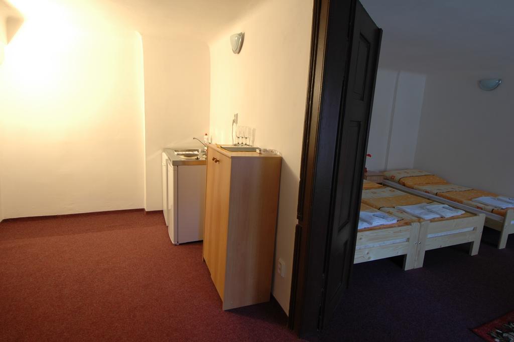 U Dvou Zlatych Klicu 3* Prague